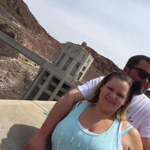 Meet your Posher, Lacy